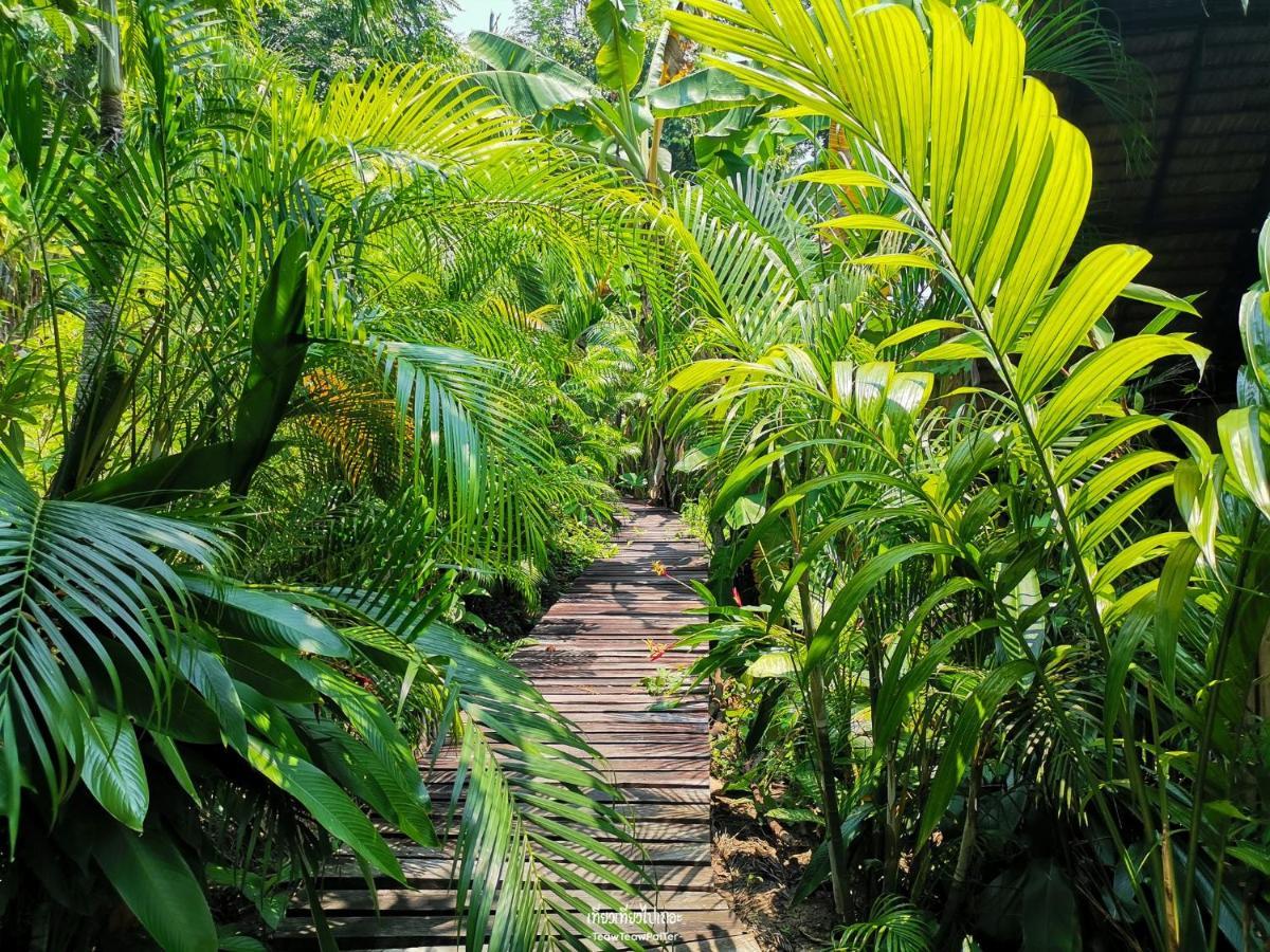 The Tropical Koh Mook Villa Exterior photo